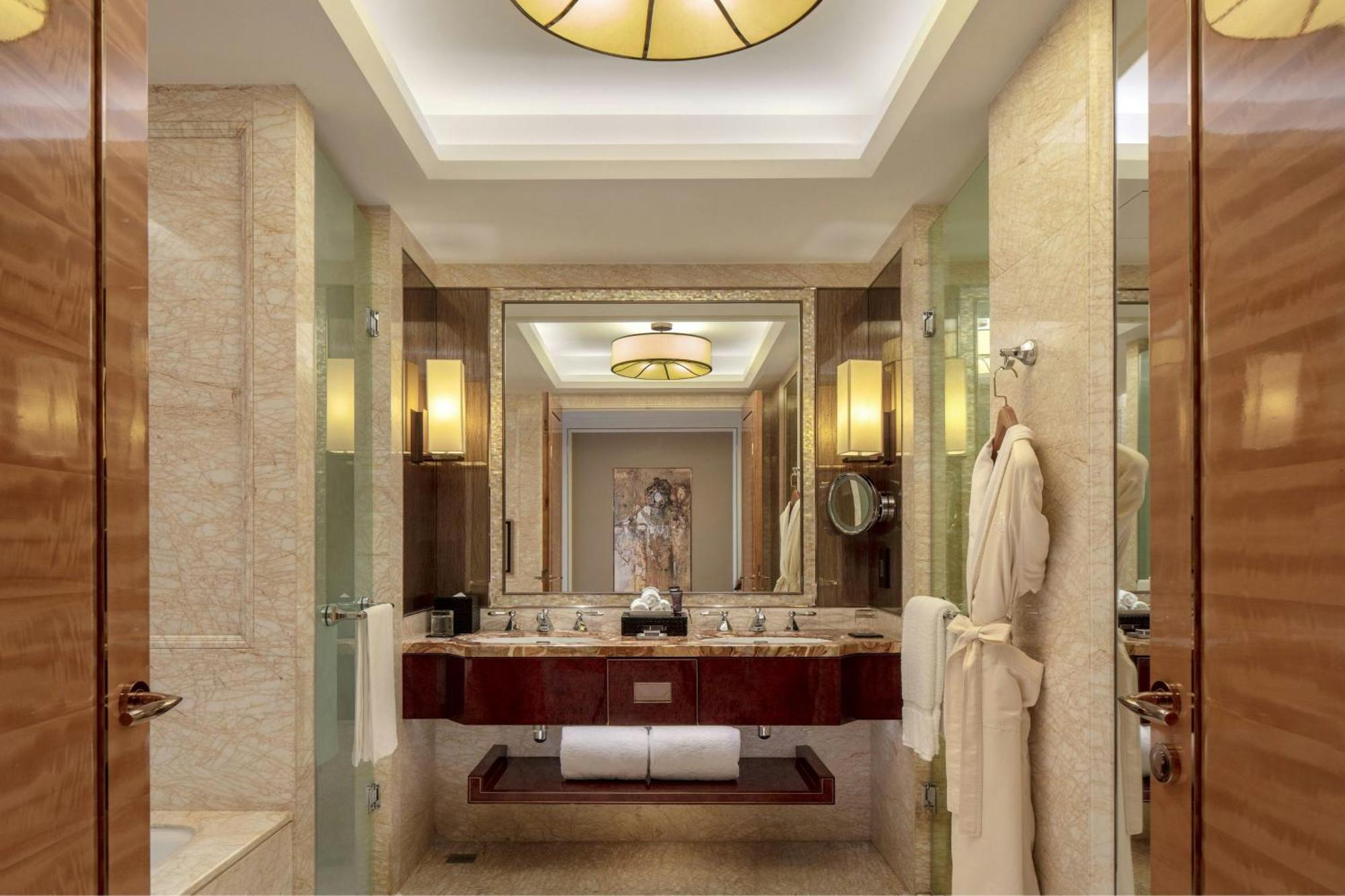 The Ritz-Carlton, Chengdu Hotel Exterior photo